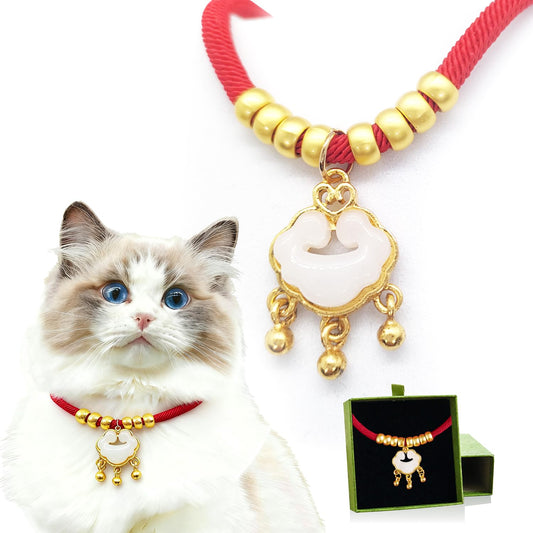 猫首輪  赤い紐 金色アクセサリー 安全設計 快適ソフト サイズ調節可能 軽量 成猫用 猫犬通用 M【4-7.5 KG以内】